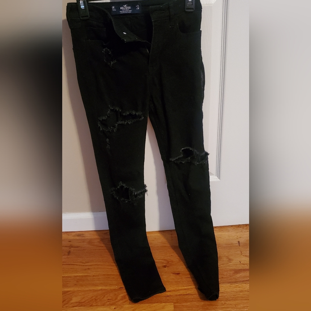 Black hollister high rise super skinny jeans